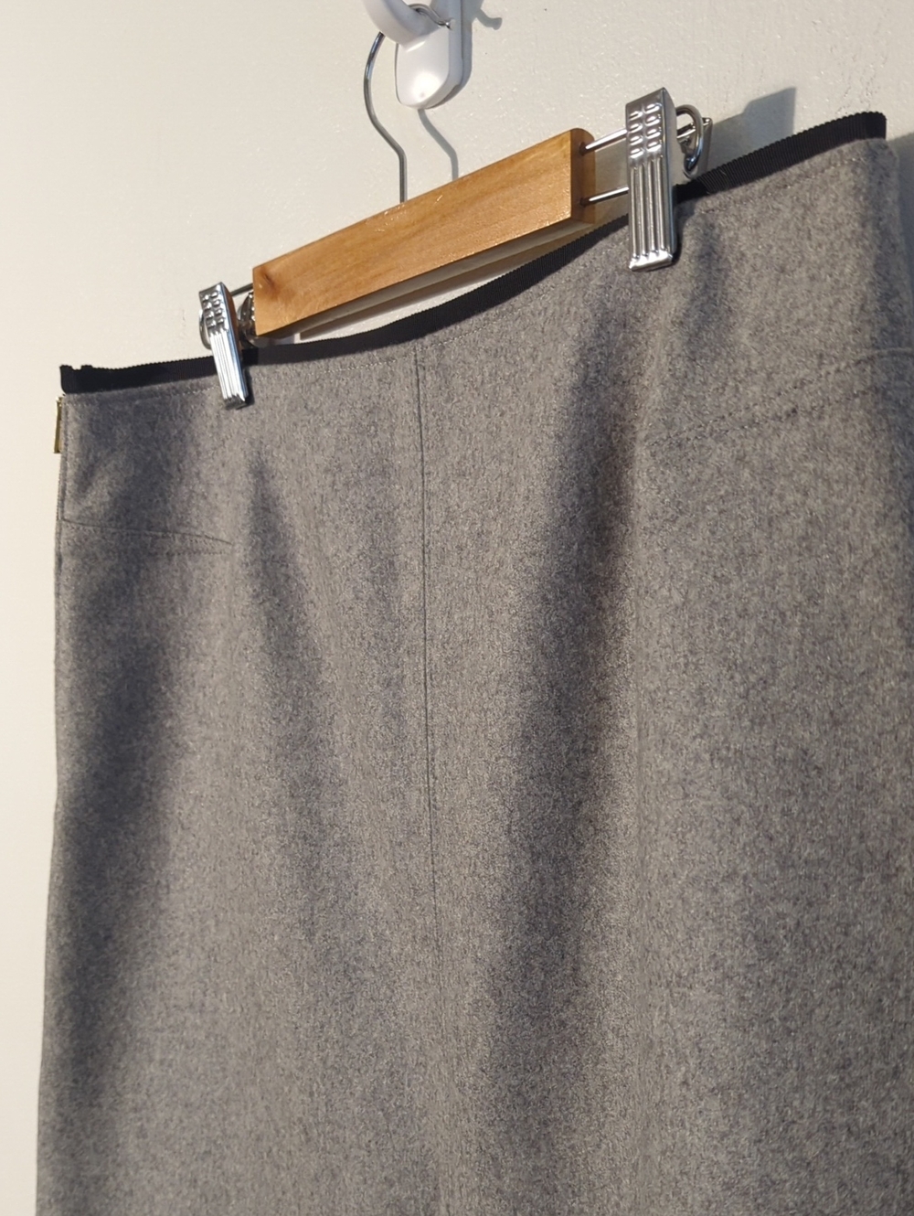 RAG & BONE gray a-line wool skirt with black trim - size 8 - Picture 8 of 10